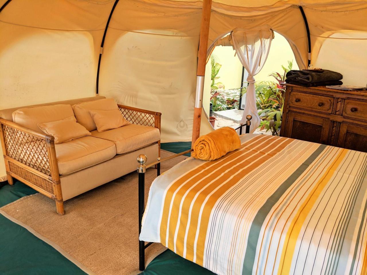 Hotel Wild Lotus Antigua Bolands Exterior foto